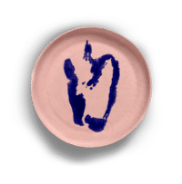 SERAX-OTTOLENGHI - OTTOLENGHI – FEAST Servierplatte Tief S – Delicious Pink + Pepper Blue - Small (Tief) - ø 34 x H4 CM
